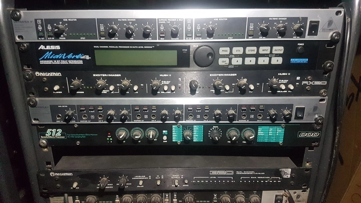 Preços baixos em Alesis midiverb 4 | eBay