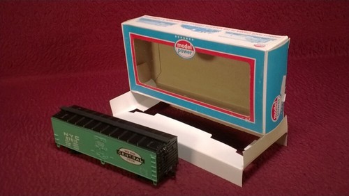 HO MODEL POWER 9087 NUEVA YORK CENTRAL WOODSIDE PD BOX CAR EN CAJA ORIGINAL | Zustand: Used