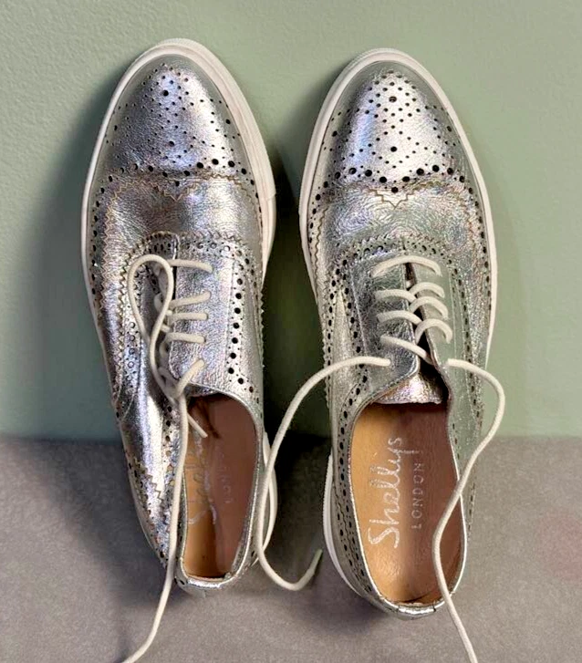 Shellys London Platform Lace Up Oxford Shoes - Metallic Silver Sneaker Size 7 - Image 3 of 4