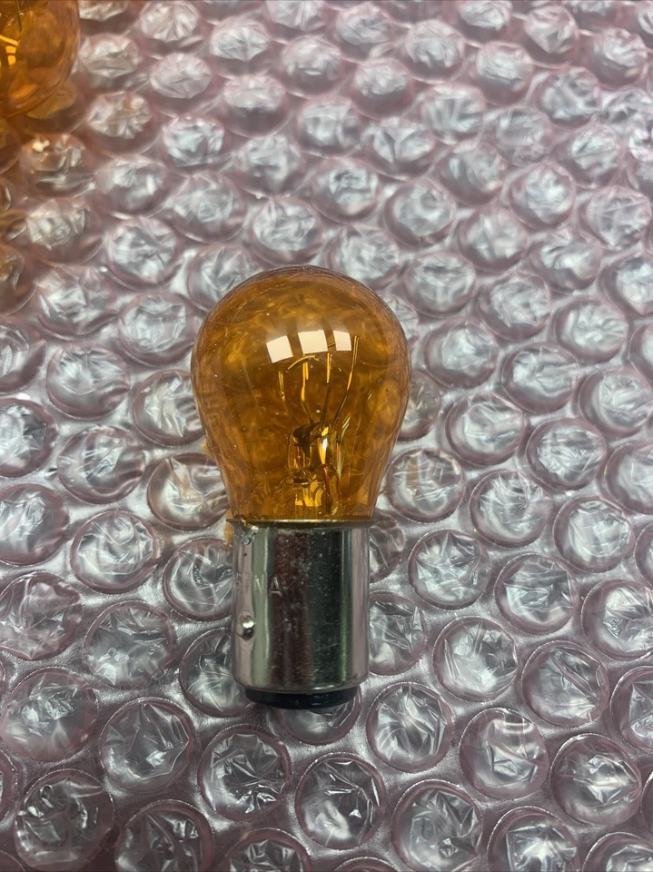 Lote de 10 bombillas de señal de giro Eiko 1157NA para vehículos enumerados en la tabla a continuación Foto 2 de 4