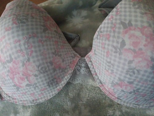 *Jessica Simpson* Bra, Sz 42D, Purple & White Checker, Pink Flowers, Lace Accent - Picture 2 of 5