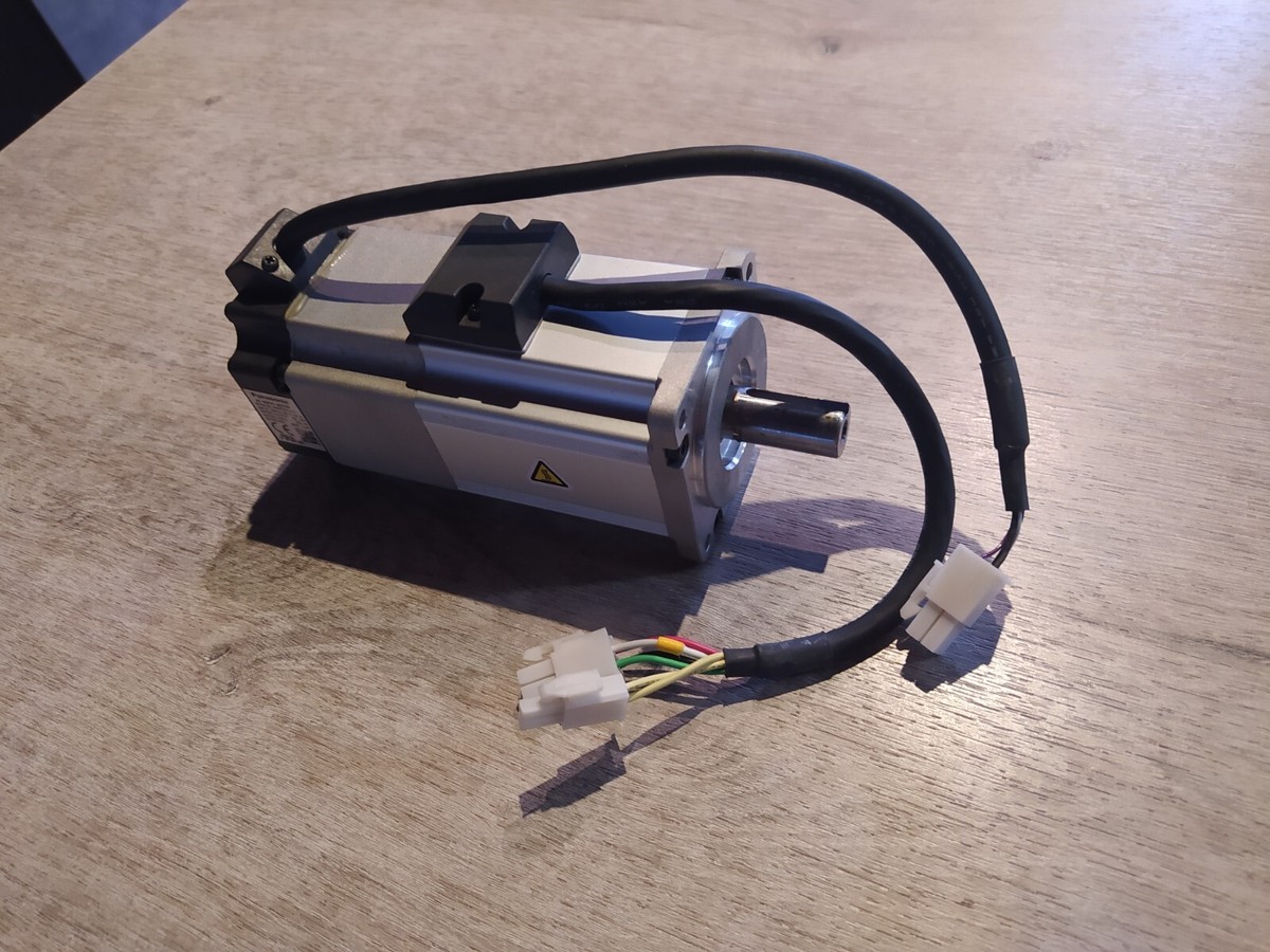 PANASONIC AC SERVO MOTOR MSMD042J1T [NEW] | eBay