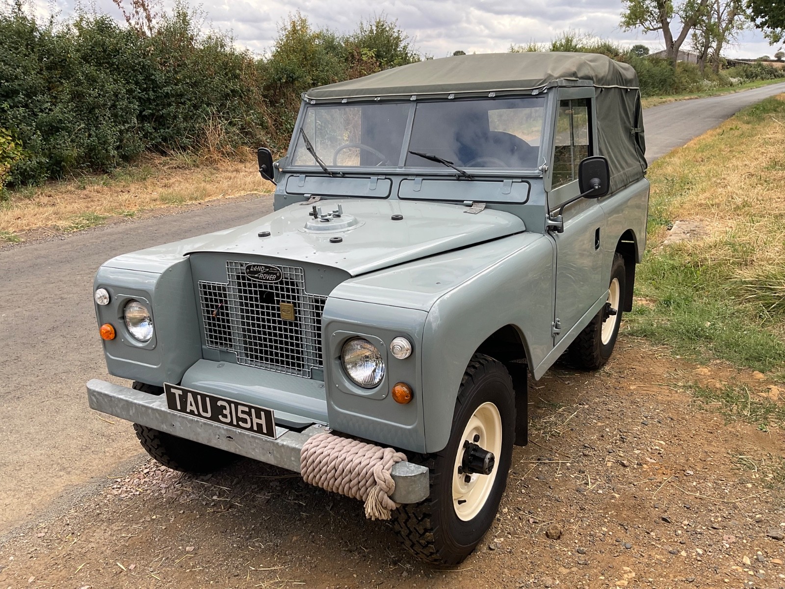 1969 Landrover Defender Series 2A 2.2 Petrol Restored 40K