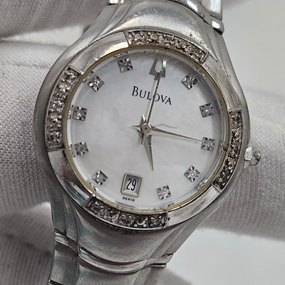 Bulova Vintage C899133 Ladies Watch A7 Diamond Silver Tone  display picture 1