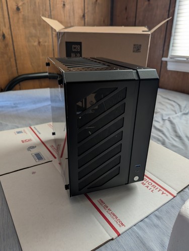 Mechanic Master C28 Cool Cube Series Mini ITX Micro ATX Case - Elegant Black - Afbeelding 11 van 13