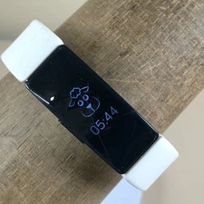 Fitbit Inspire HR FB413 White Health Fitness Activity Tracker 7 1/4" 