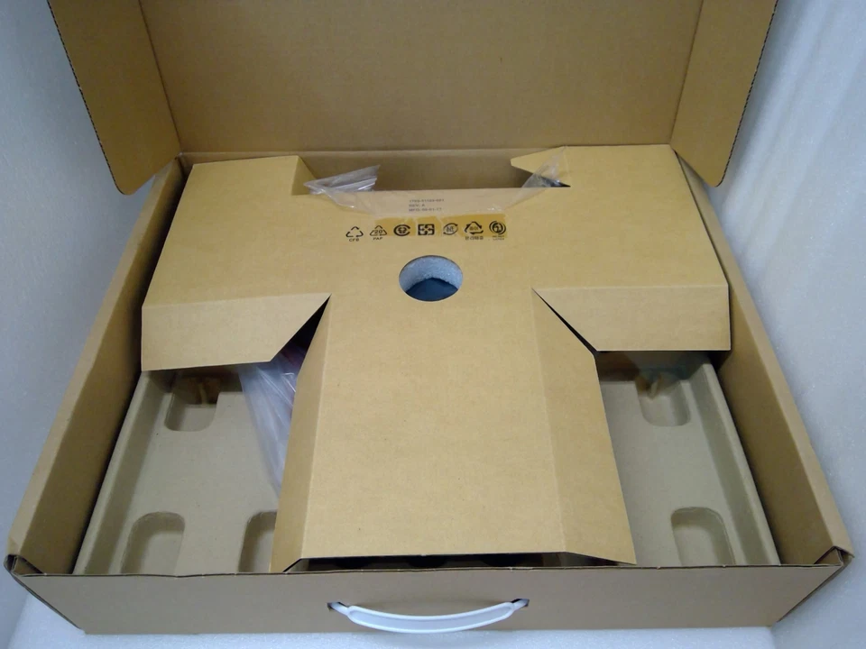 Телефон конференц-связи Polycom RealPresence Trio 8800 IP Skype 2200-66070-001 без переменного тока - Изображение 2 из 4