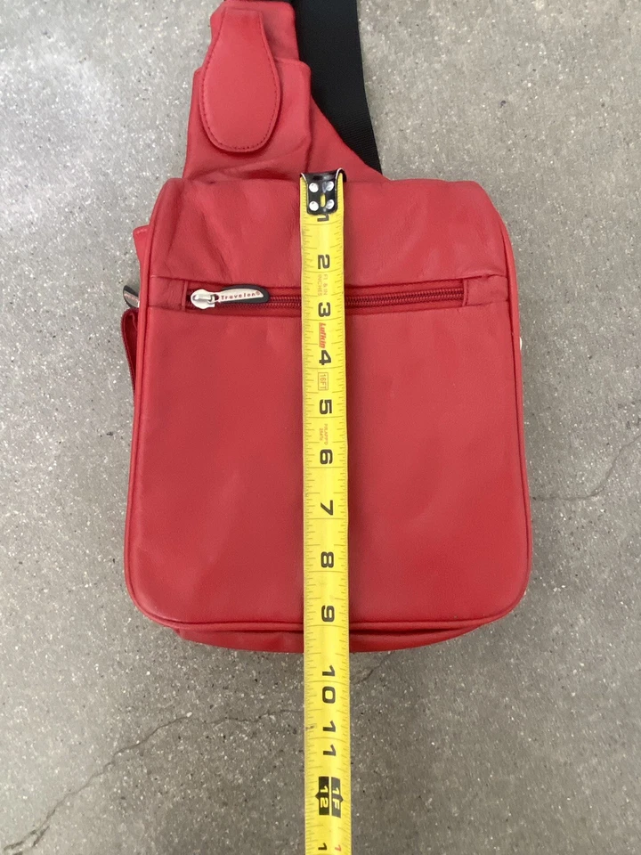 Travelon red leather cross body travel bag multiple pockets adjustable strap - Image 3 of 4
