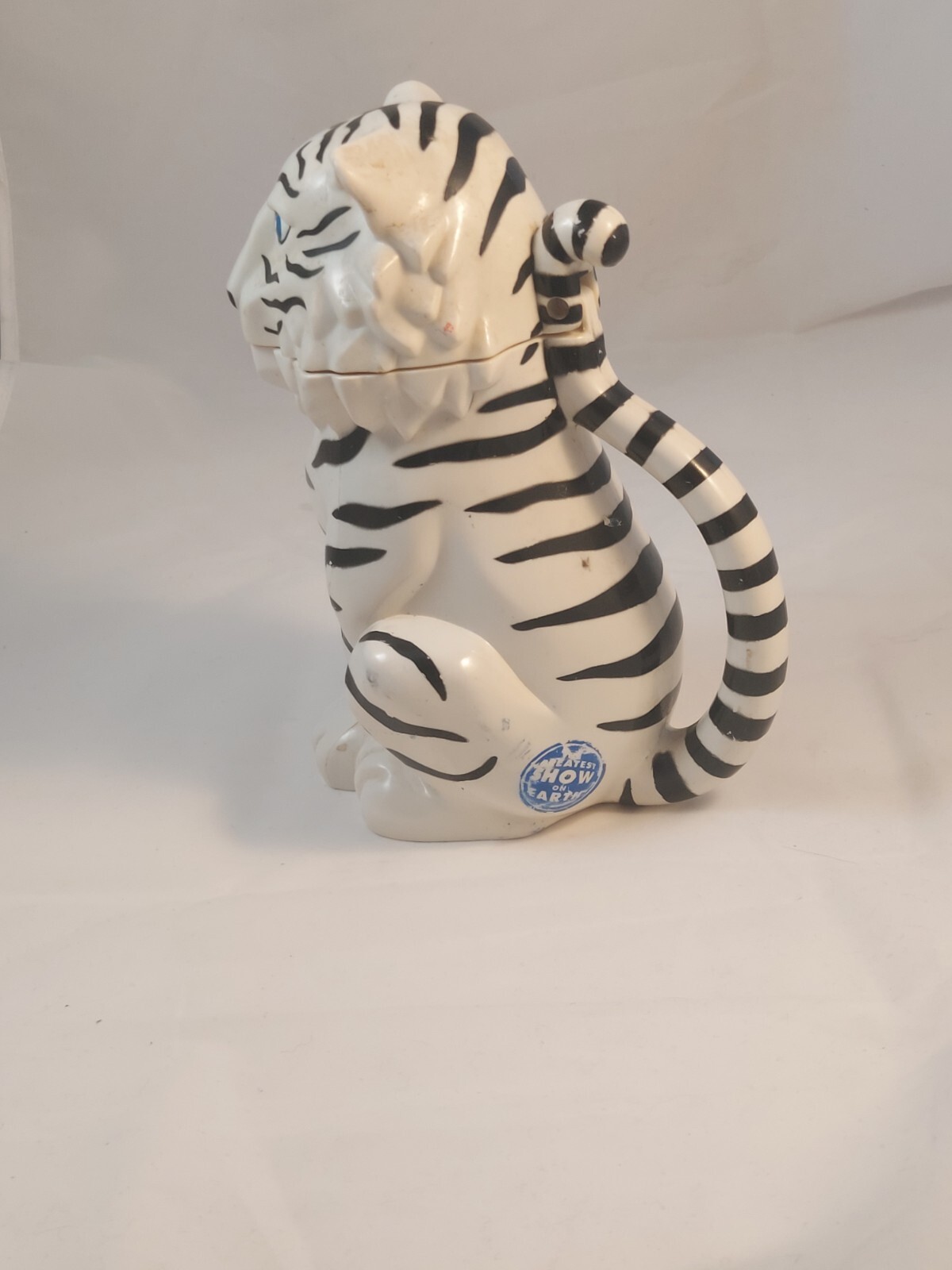 Ringling Bros Barnum & Bailey Circus WHITE TIGER Lidded Stein Mug Cup 2 set