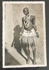 POUSS (CAMEROUN)  AEF  Carte Photo FEMME MOUSGOUM PAULEAU 9