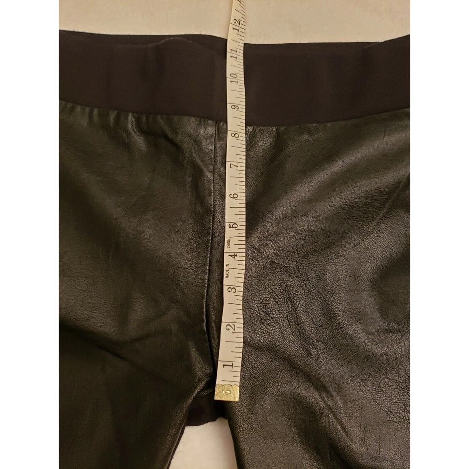 RUBY RD. Women’s Sz 8 Black Dress Pants Flat Front Faux Leather Pull On Skinny - Image 4 of 4