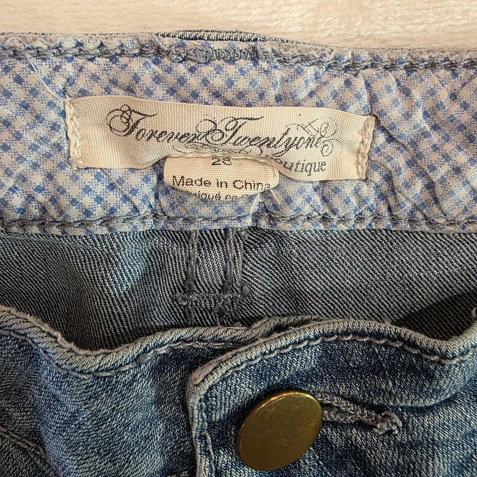 Forever 21 Women’s Size 28 Waist Blue Jean Denim Shorts - Image 2 of 4