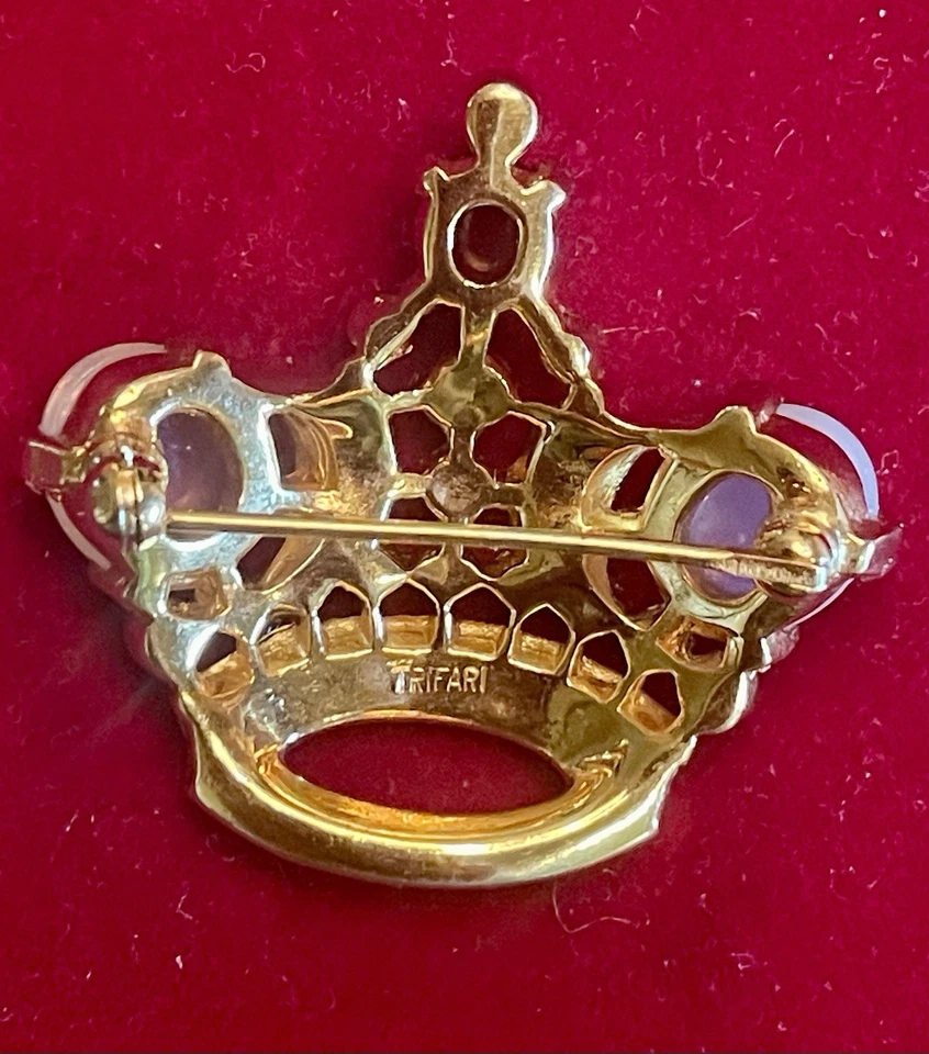 Trifari Alfred Philippe Coronation Queen Crown Moonstone Brooch - Image 2 of 4