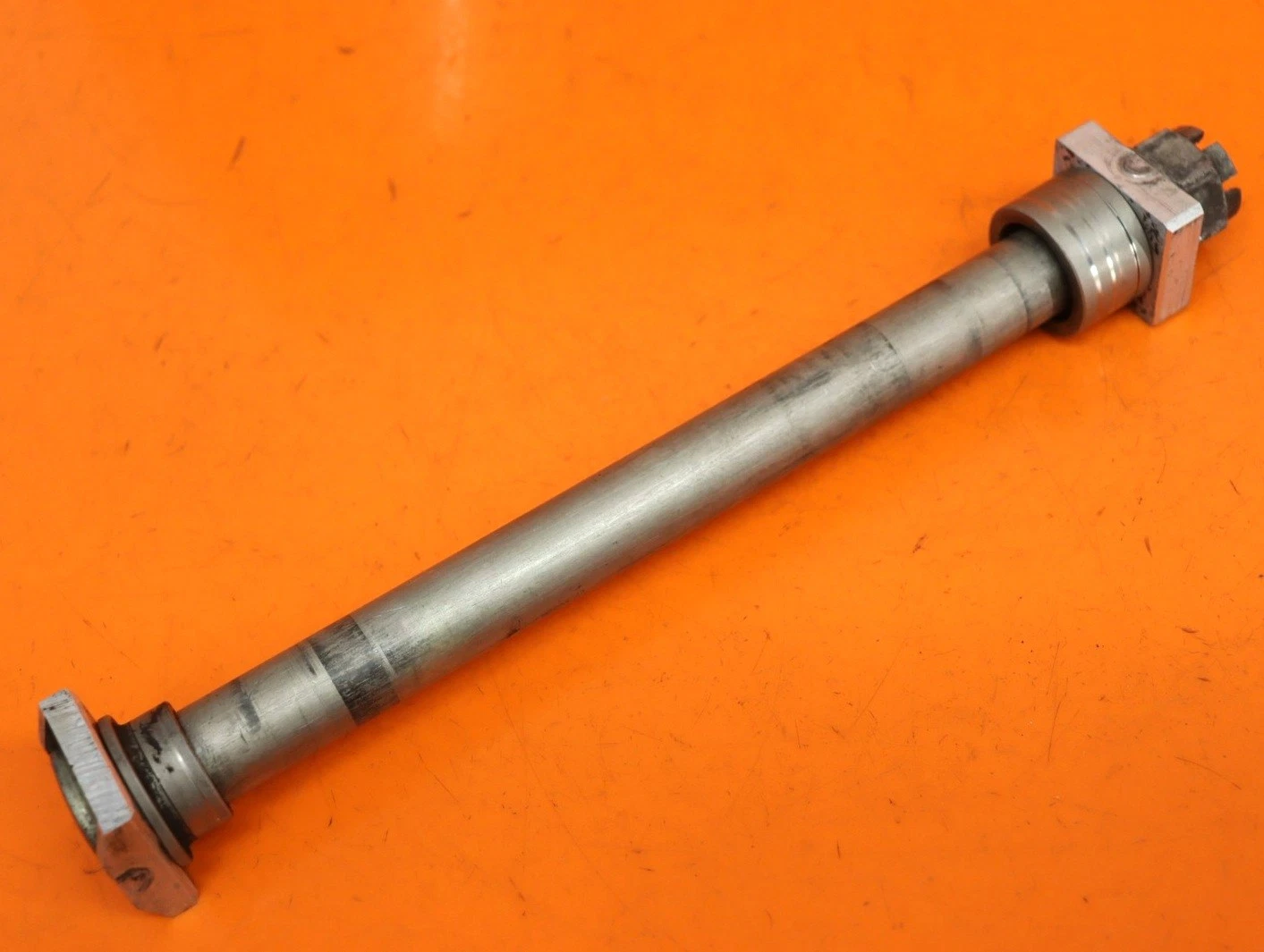 05-12 KAWASAKI NINJA ZX6R OEM STRAIGHT REAR AXLE BACK WHEEL RIM PIVOT BOLT AXEL