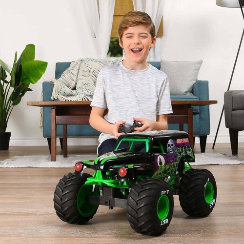 Monster Jam Rc 1:15 Scale Grave Digger Refresh from Tates Toyworld - Picture 7 of 7