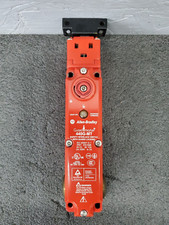 Allen-Bradley 440G-MT47047 GuardMaster Locking Safety Switch 440G-MT