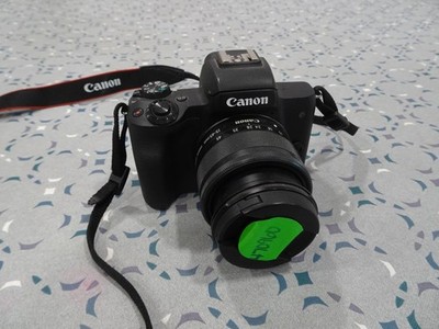 Canon EOS M50 Mirrorless Camera, Partly functional, with lens, SEE DETAILS below