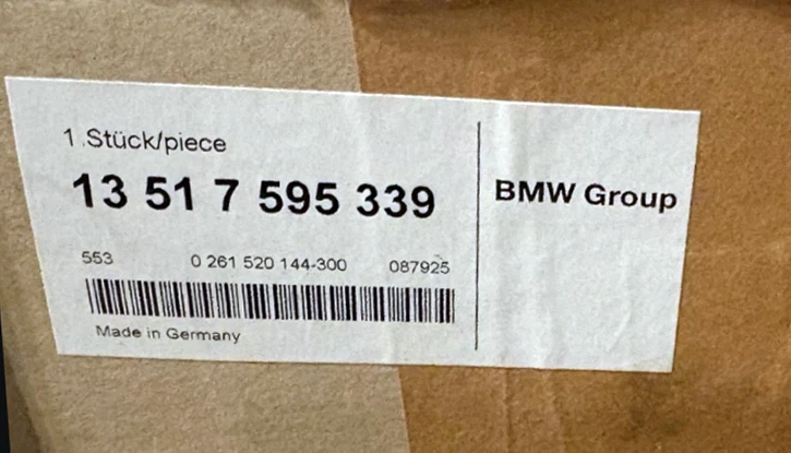 Bomba de combustible de alta presión original BMW 13517595339 E70 E71 F01 F02 Foto 3 de 4