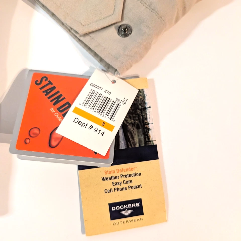 Dockers Stain Defender Men's Small, Tan Bomber Jacket, Lined Coat, 5 Pocket, Zip - Image 4 of 4