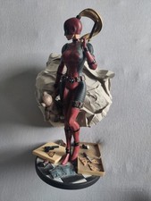 Lady Deadpool - Marvel Premium Selection - Di...