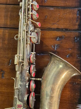 Altsaxofon Messing Gold mit roten Polstern, g...
