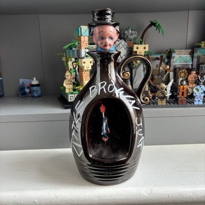 Vintage kleine braune Kanne - drehende musikalische Whisky Dekanter - Hobo Stopper 
