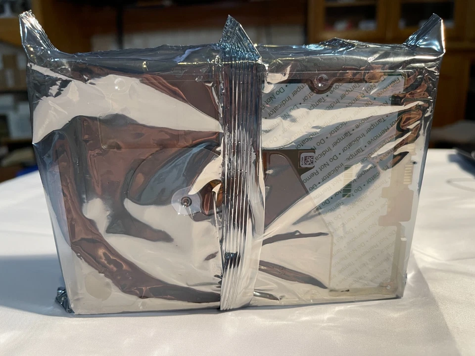 Seagate EXOS™ Enterprise  X10 10TB SATA 3.5 inch 4Kn Hard Drive ST10000NM0186 - Image 4 of 4