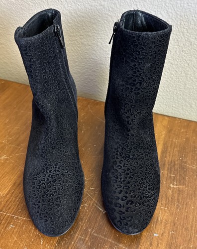 AGL Ankle Boots NEW Women 5.5 Black Suede Leather Embossed Ankle Boot Side Zip - Picture 3 of 11