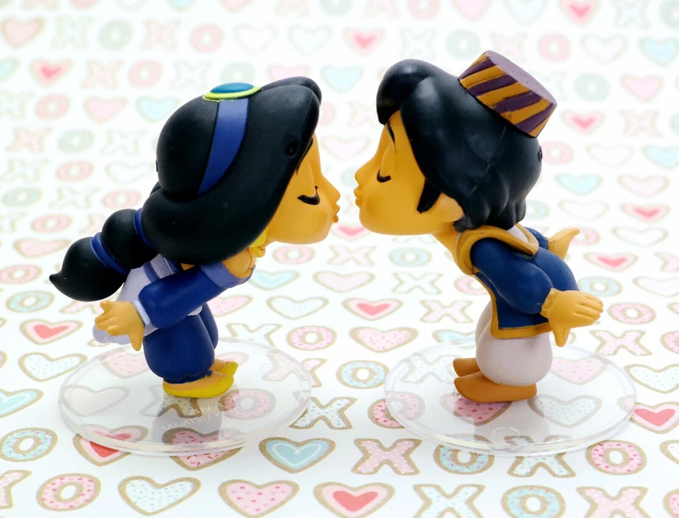 Random Takara Tomy Artes Disney Princesa Boda Cápsula Juguete Figura Decoración de Pasteles Foto 4 de 4