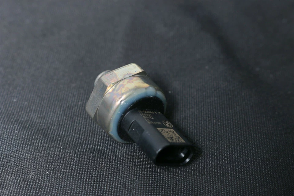 8647488 Oil Pressure New BMW 2er F22 X1 F48 3er F30 5er F10 F11 7er G11 X5 E70 - Image 3 of 4