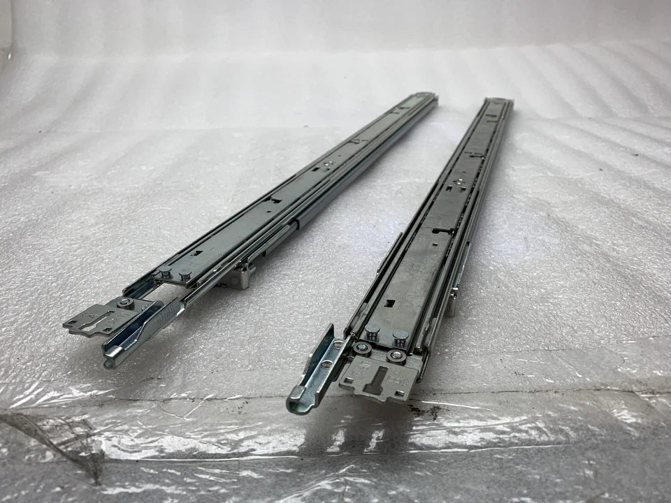 Dell 09RFVV 0RK1KT PowerEdge Server Rack Rails R320 R330 R420 R620 R630 A7 Rail - Image 2 of 4