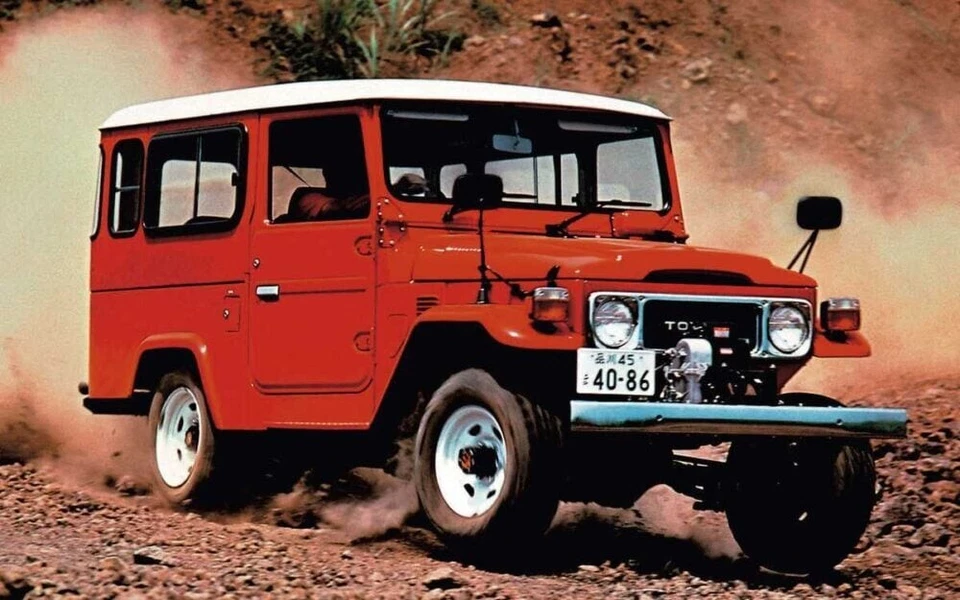 Toyota Genuine Land Cruiser J40 Corolla Front Inner Door Handle Bezel Pair OEM - Image 4 of 4