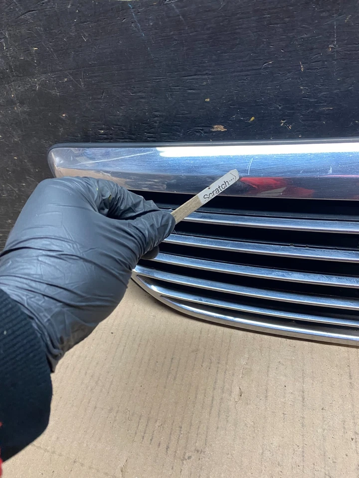 1996 a 1998 Acura RL emblema grade superior frontal fabricante de equipamento original u7546 DG - Imagem 4 de 4