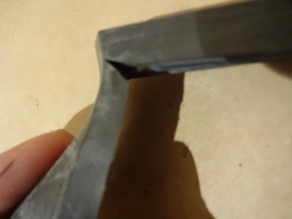 Juntas luces indicadoras diestro y derecho Ferrari 365 GTB4 Daytona P/N 95403161-95403162 Foto 4 de 4