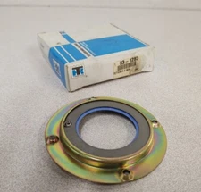 Thermo King 331285 Retainer & Seal 33-1285