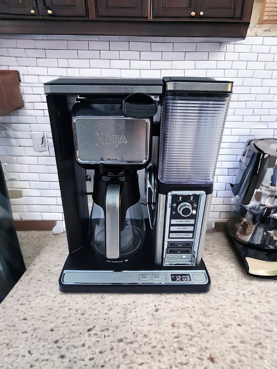 Ninja Coffee Bar Maker Hot/Iced 6 Brew Sizes Programmable Specialty Drip CF092 Ninja Coffee Bar Maker Hot/Iced 6 Brew Sizes Programmable Specialty Drip CF092