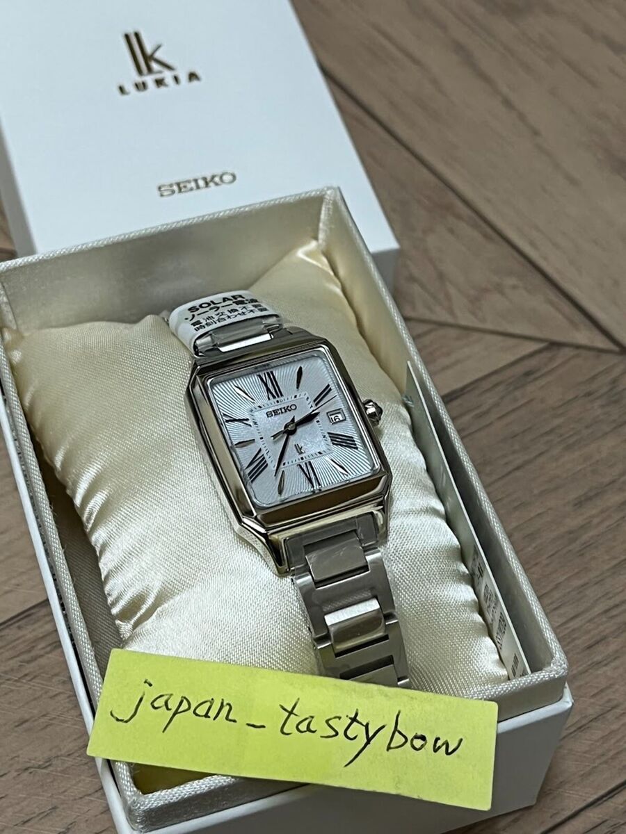 SEIKO LUKIA SSVW209 White Square Grow Calla Lily Watch Women SEIKO LUKIA SSVW209 White Square Grow Calla Lily Watch Women