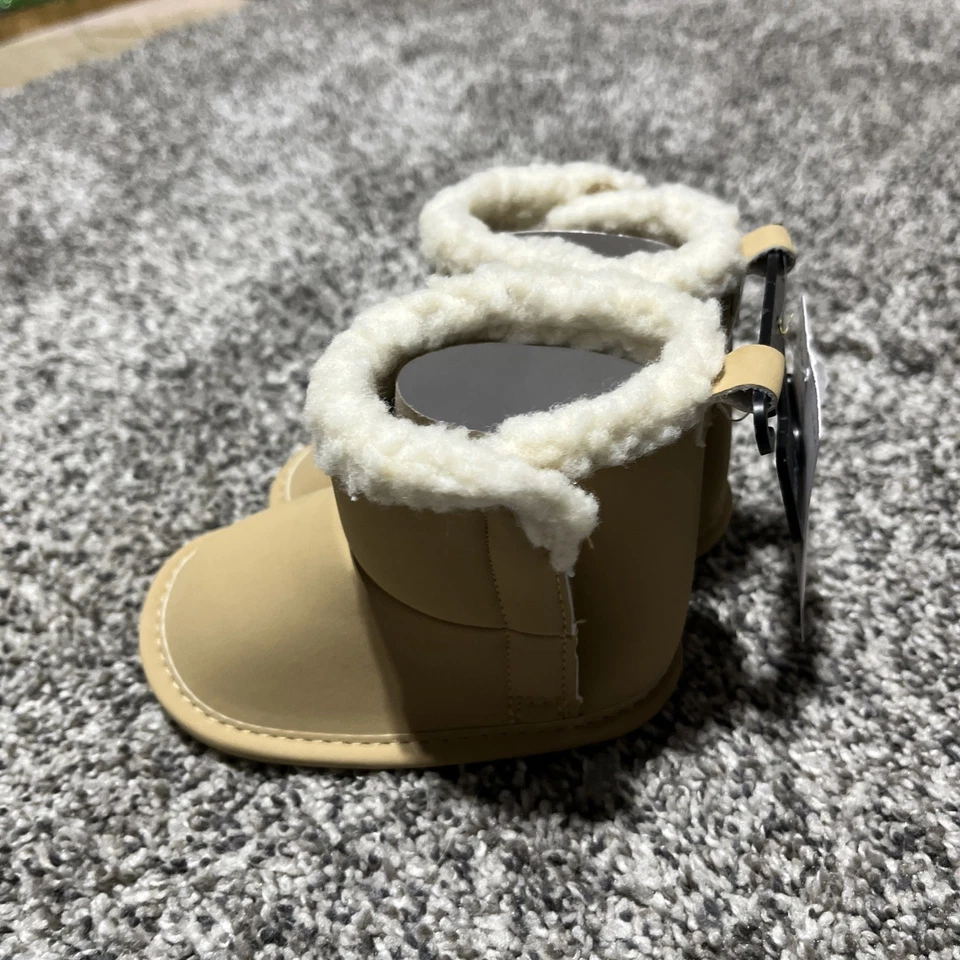 Carter's Child of Mine Baby девочки желтовато-коричневый искусственного меха ботинки, размер 3-6 месяцев - Изображение 3 из 4