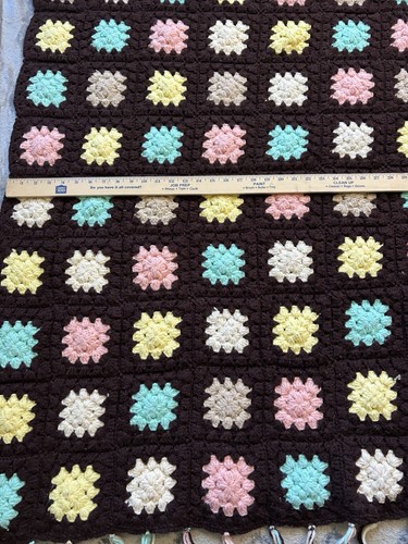 Vtg Brown Multicolor Pastel Square Afghan Blanket Granny Crochet Throw 53X47 - Bild 15 von 24