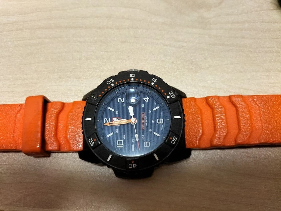 Luminox Watch 3603 Naranja Silicona Carbono Estuche 300m Resistente al Agua Pro Foto 3 de 4