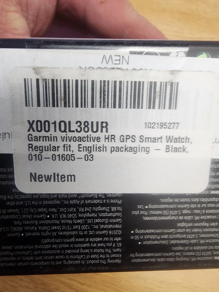 Garmin Vivoactive HR GPS Smartwatch FACTORY SEALED PACKAGE - Image 4 of 4