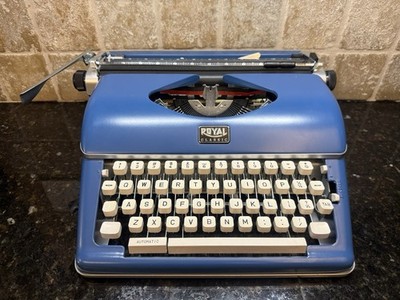 Royal Consumer Classic Retro Manual Typewriter (Classic Blue) VINTAGE