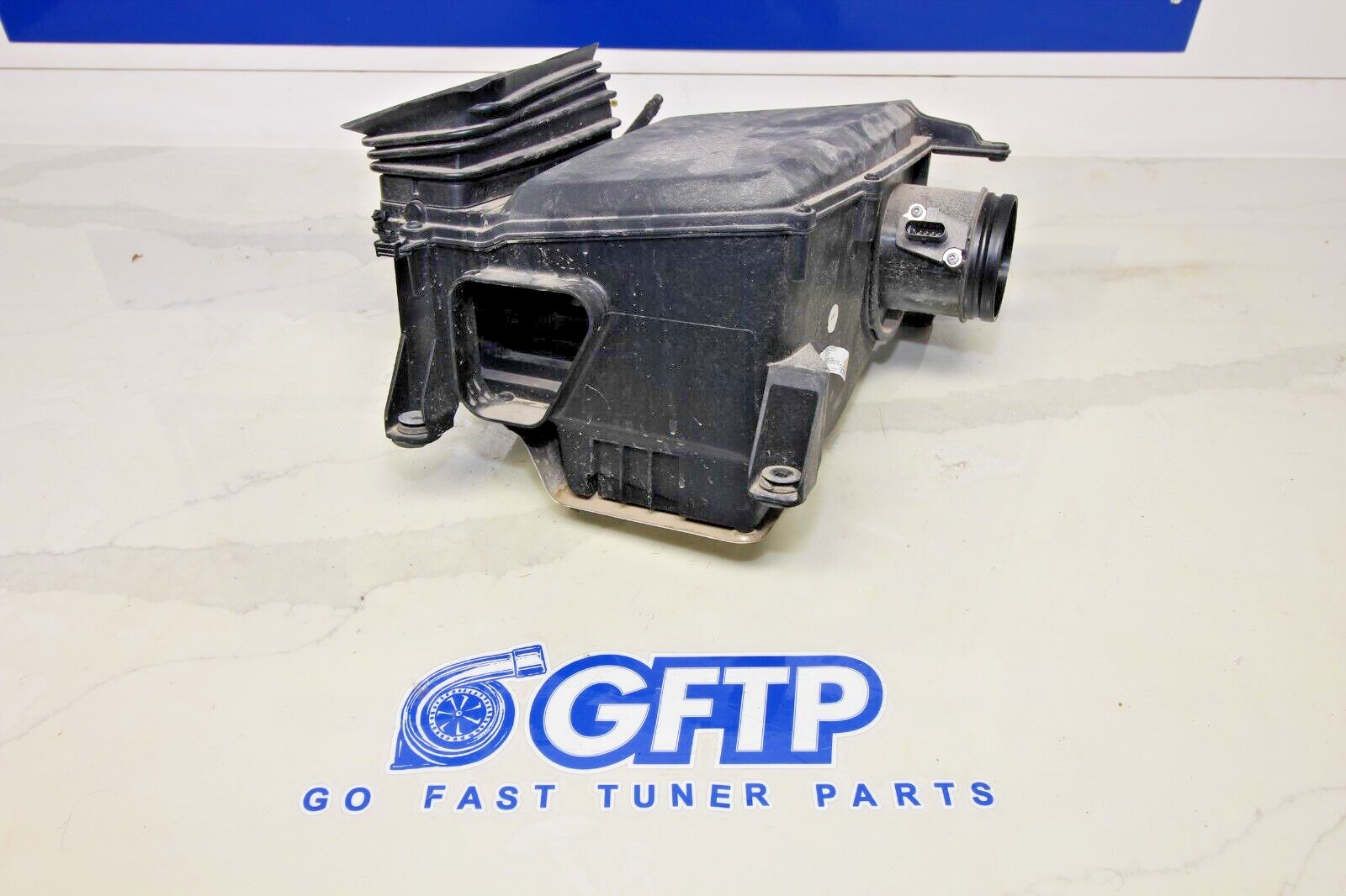 17-21 AUDI R8 V10 PLUS OEM AIR BOX FILTER HOUSING DUCT RIGHT 4S0133838R  GENUINE