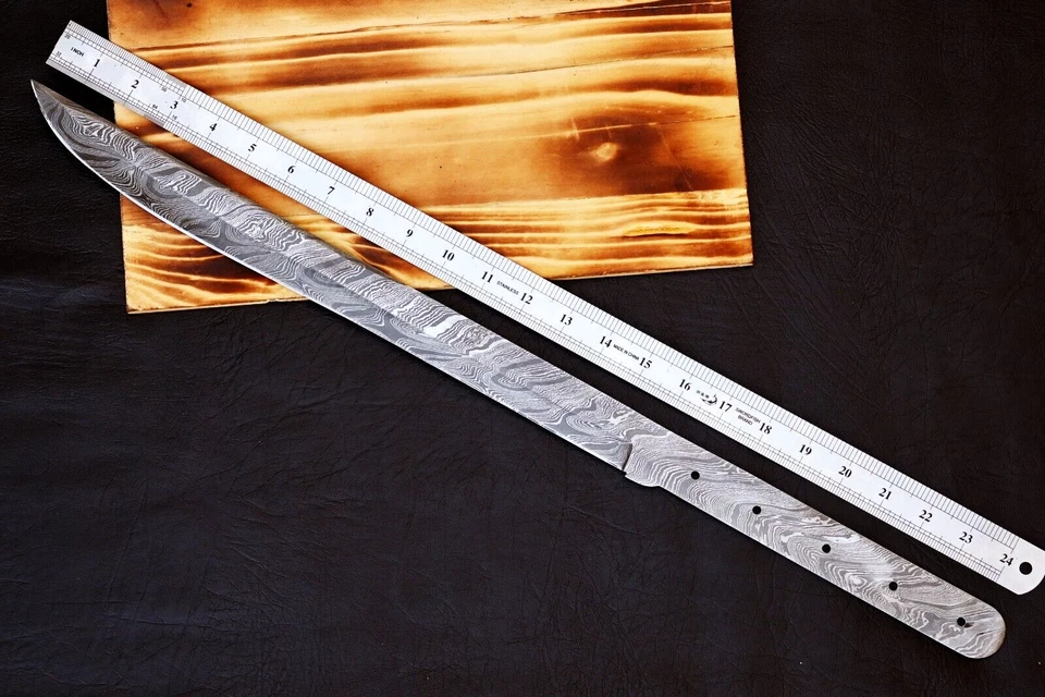 Custom Made Japanese Samurai Sword Hand Forged Damascus Steel Blade Blank 2909 - Image 2 of 4