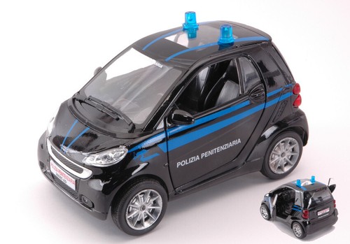 MODELLINO AUTO STATICO NEW RAY SMART FORTWO POLIZIA PENITENZIARIA SCALA 1/24 - Foto 2 di 5