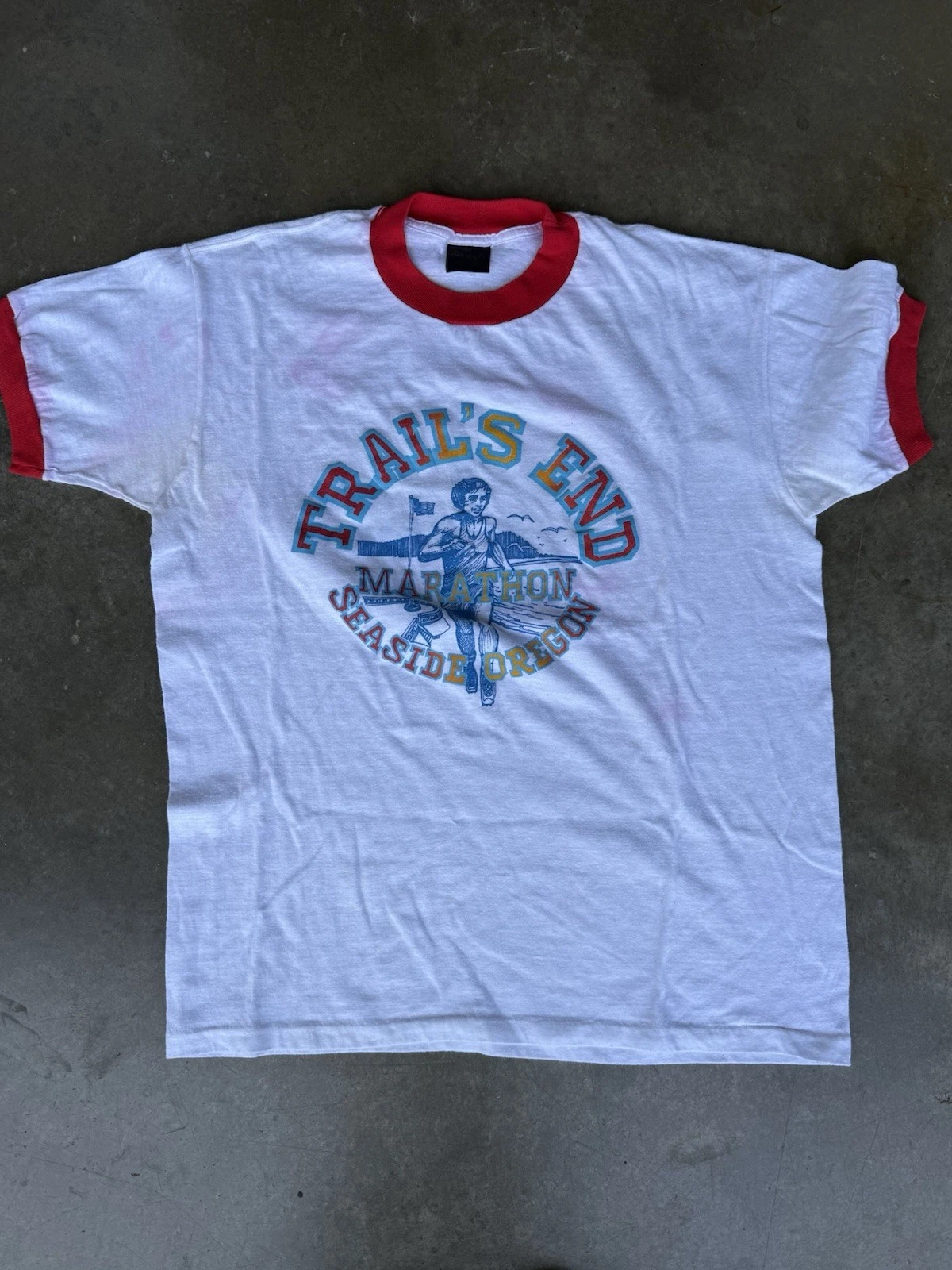 Rare Trails End Running T Shirt Seaside Oregón Size Medium