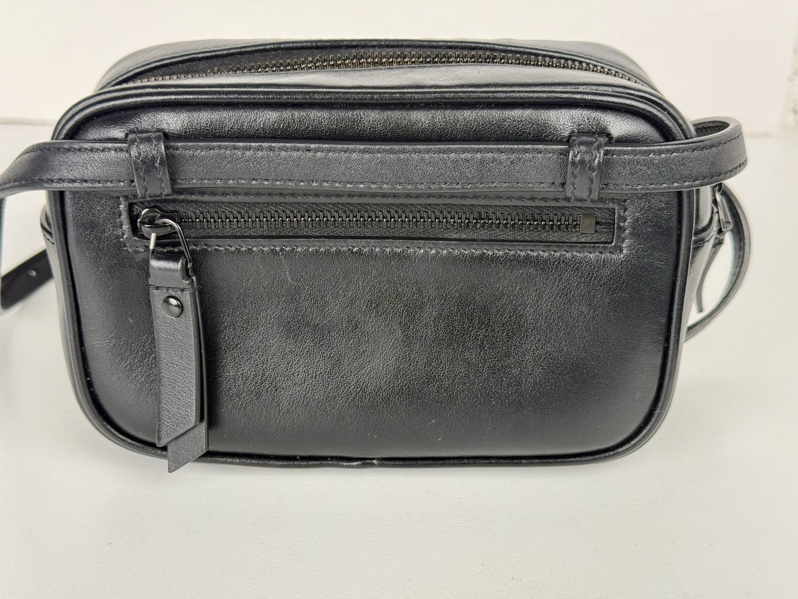 Borsa per fotocamera Saint Laurent Loulou in pelle trapuntata nera