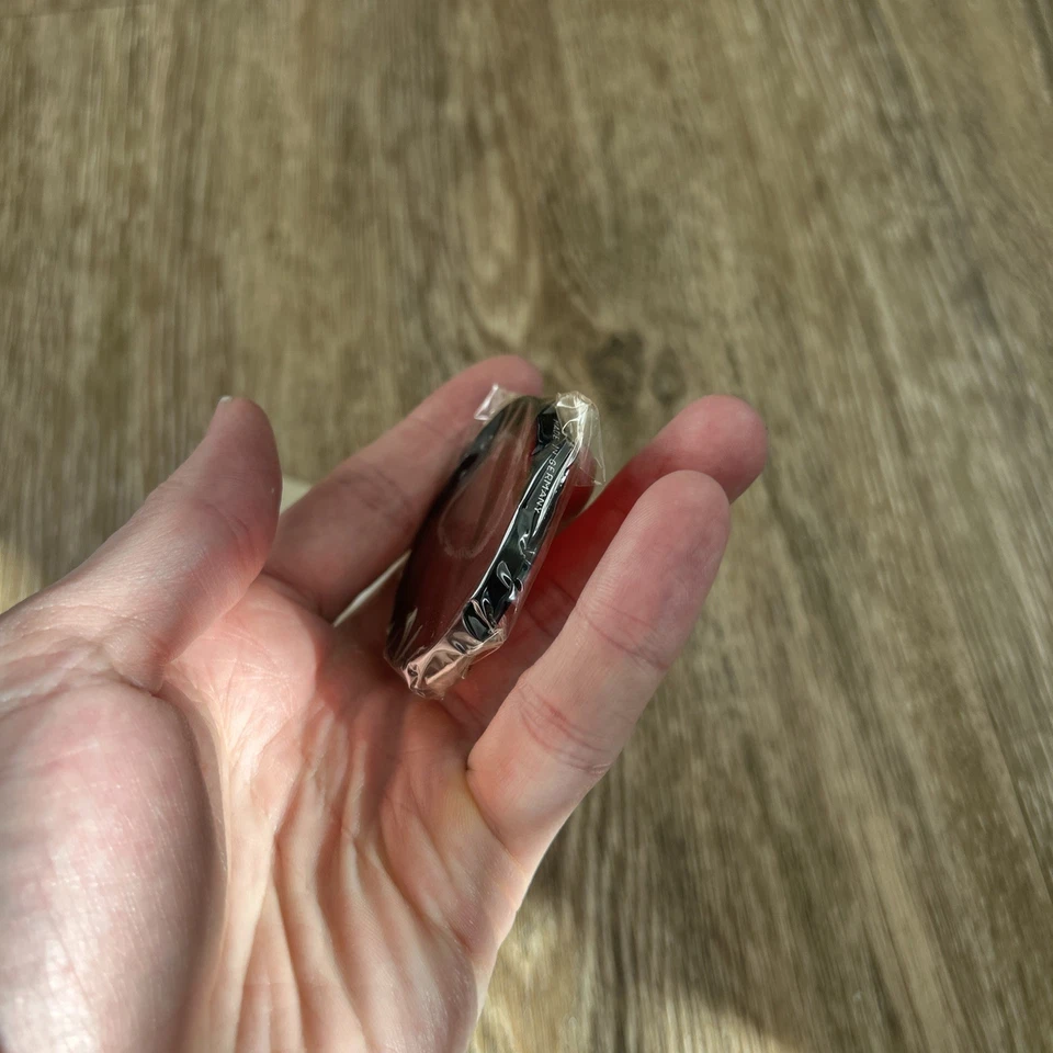 Sealed Hasselblad R6-50 Series VII Red Filter for 1000F/1600F Series Lens - Image 2 of 4