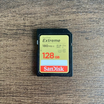 SanDisk Extreme SDXC UHS-I Speicherkarte 128 GB (V30, 180 MB/s Übertragung)