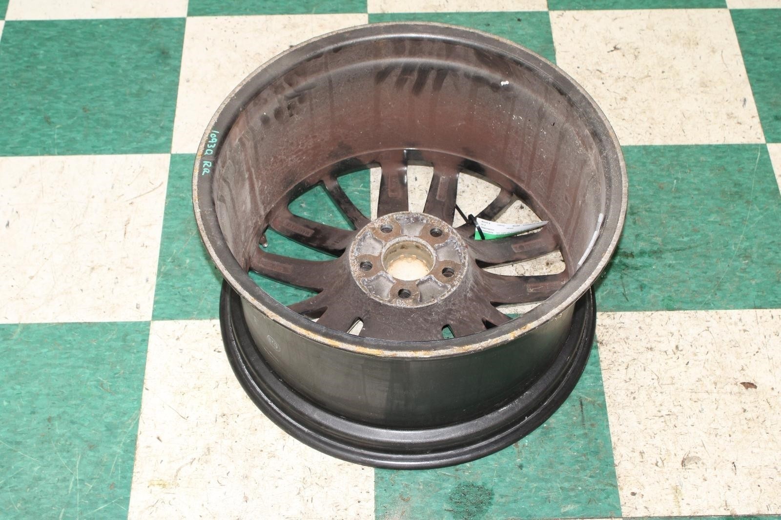 Maserati Ghibli 2014-2017 Rear Right Wheel Silver